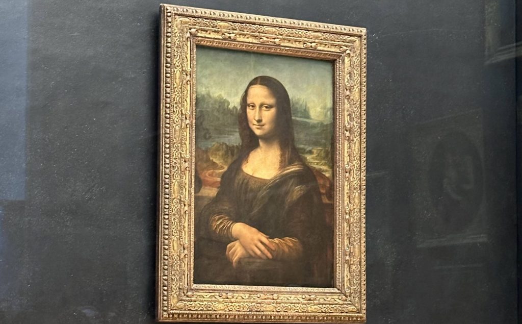 Louvre Museum｜Paris France